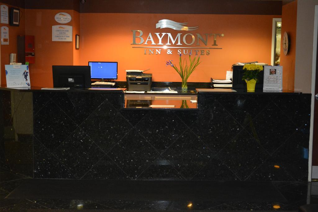 Baymont By Wyndham South Haven Hotel Bagian luar foto